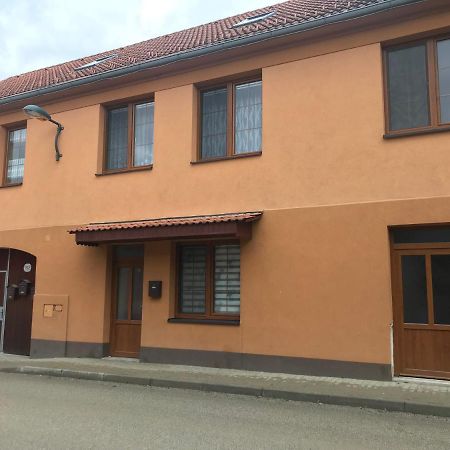 Lomnice nad Lužnicí Cyklo-Moto Apartman מראה חיצוני תמונה